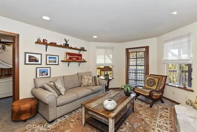 27388 Elmwood Drive, Lake Arrowhead, California 92352