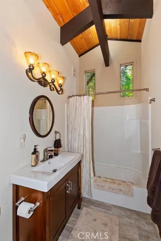 400 Bel Air Drive, Lake Arrowhead, California 92352
