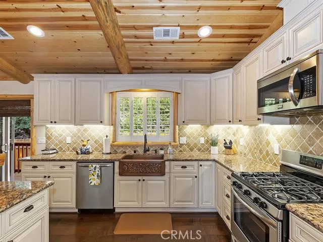 1107 Gold Mountain Drive, None, California 92314