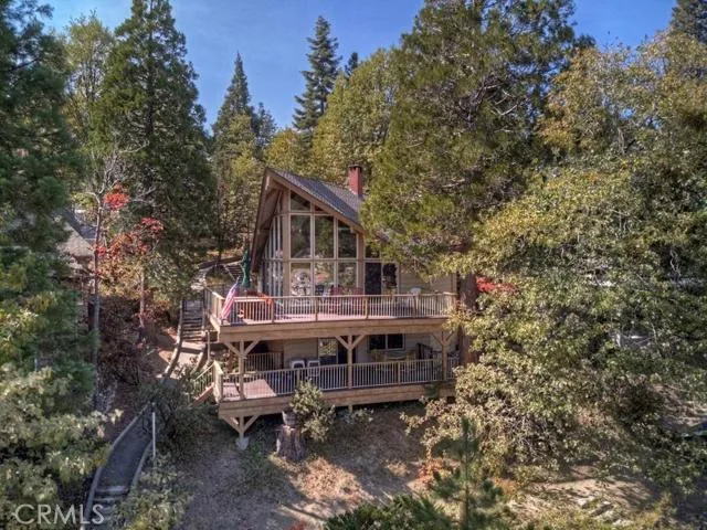 855 Ridge Road, Lake Arrowhead, California 92352