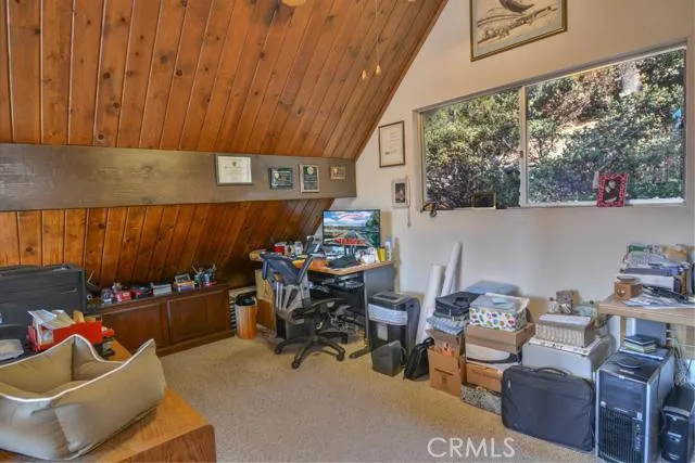 984 Sandalwood Drive, Lake Arrowhead, California 92352