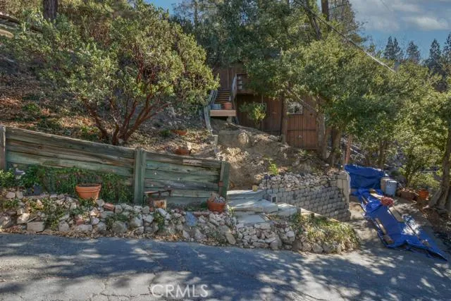 984 Sandalwood Drive, Lake Arrowhead, California 92352