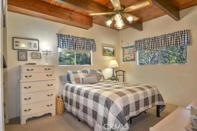 984 Sandalwood Drive, Lake Arrowhead, California 92352