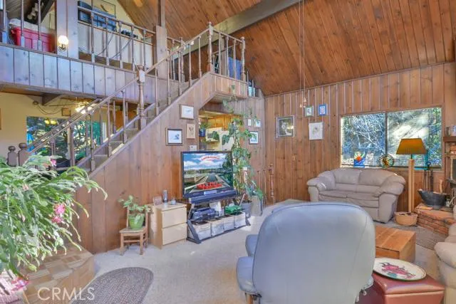 984 Sandalwood Drive, Lake Arrowhead, California 92352
