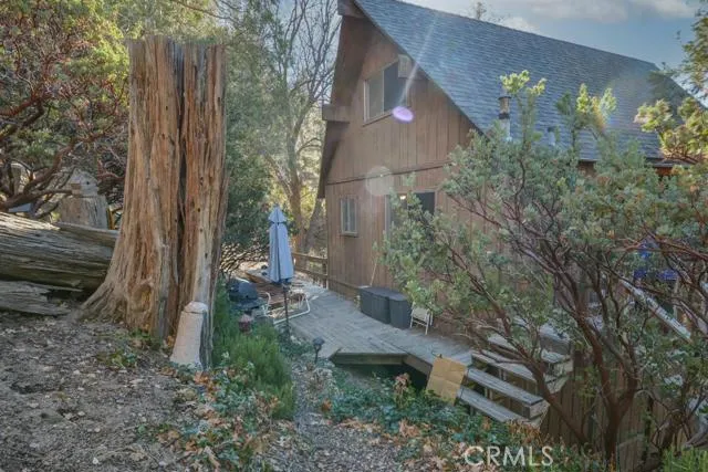 984 Sandalwood Drive, Lake Arrowhead, California 92352