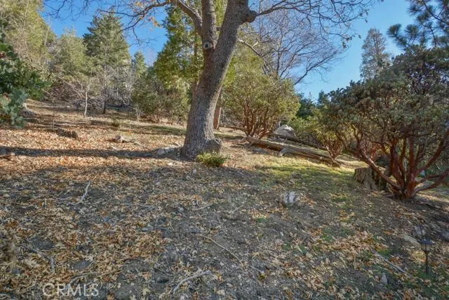 984 Sandalwood Drive, Lake Arrowhead, California 92352