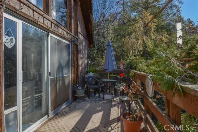 984 Sandalwood Drive, Lake Arrowhead, California 92352