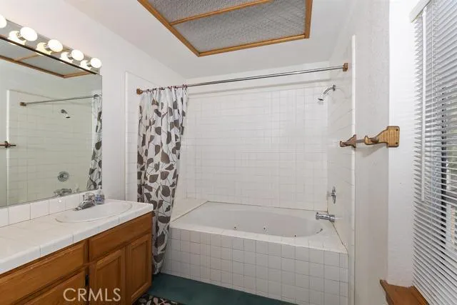 38969 N Bay Drive, None, California 92315