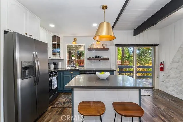 27508 Cedarwood Drive, Lake Arrowhead, California 92352