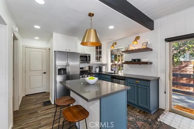 27508 Cedarwood Drive, Lake Arrowhead, California 92352