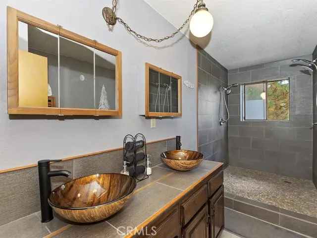 41616 Hummingbird Lane, None, California 92315