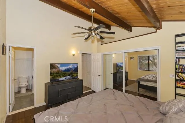 432 Riverside Avenue, Sugarloaf, California 92386