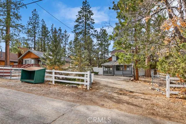 432 Riverside Avenue, Sugarloaf, California 92386