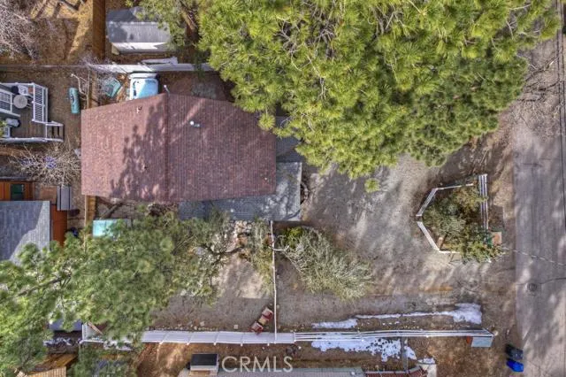 432 Riverside Avenue, Sugarloaf, California 92386