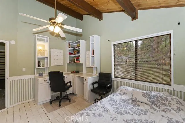 432 Riverside Avenue, Sugarloaf, California 92386
