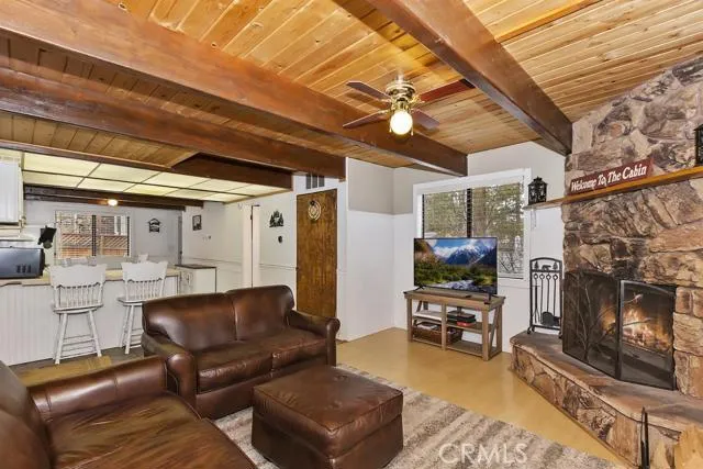 432 Riverside Avenue, Sugarloaf, California 92386