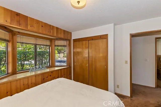 374 Rainier Road, Lake Arrowhead, California 92352