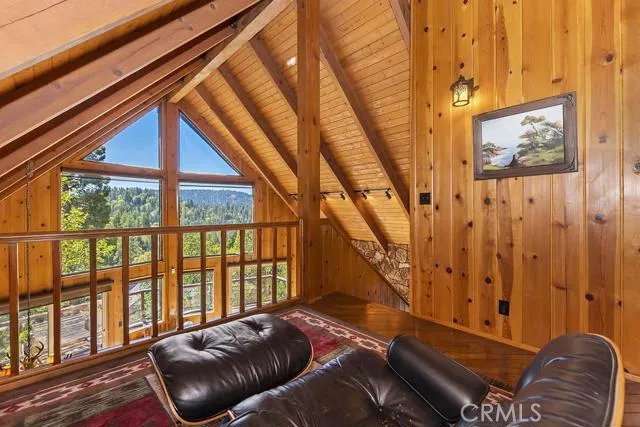 374 Rainier Road, Lake Arrowhead, California 92352