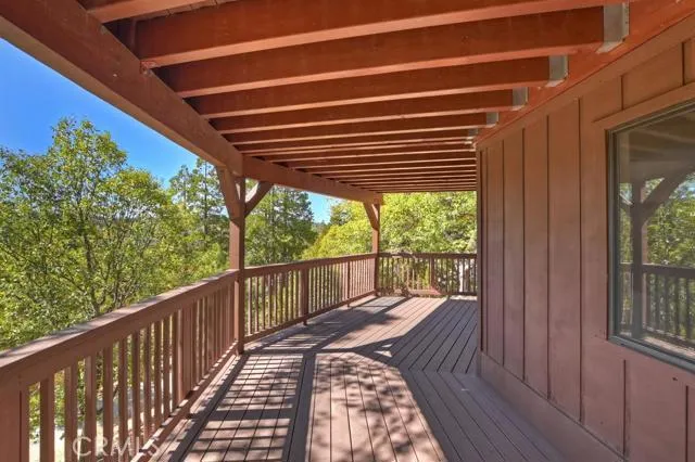 374 Rainier Road, Lake Arrowhead, California 92352