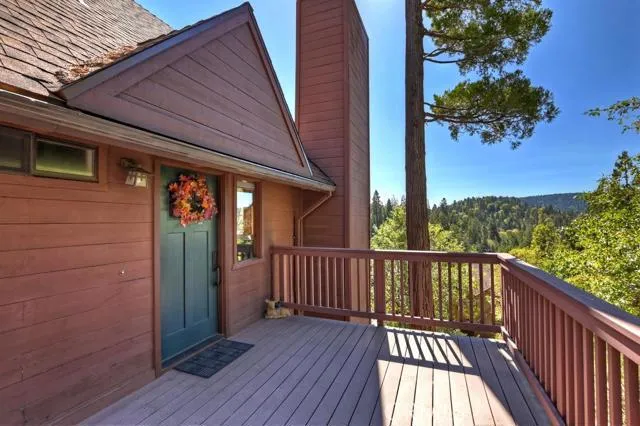 374 Rainier Road, Lake Arrowhead, California 92352