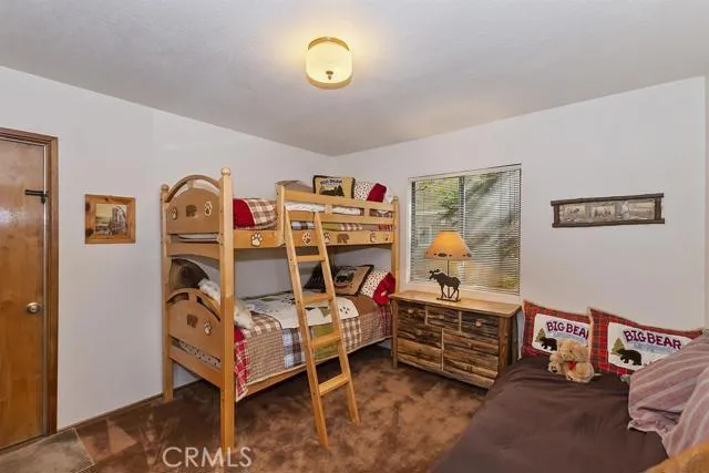 374 Rainier Road, Lake Arrowhead, California 92352