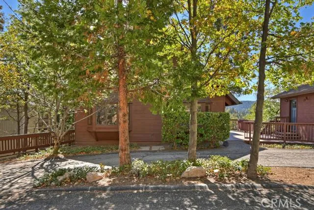 374 Rainier Road, Lake Arrowhead, California 92352