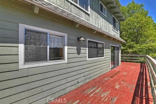 27382 Peninsula Drive, Lake Arrowhead, California 92352