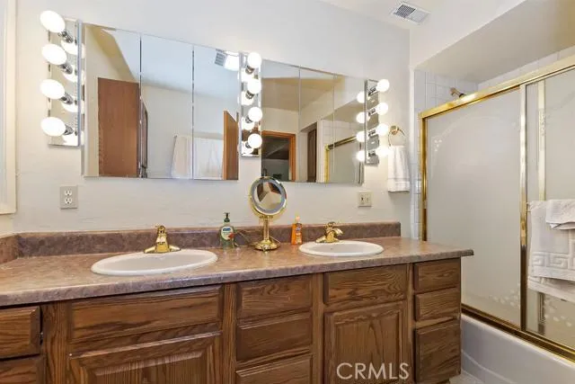 27382 Peninsula Drive, Lake Arrowhead, California 92352