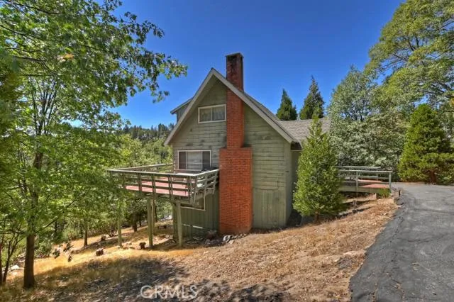 27382 Peninsula Drive, Lake Arrowhead, California 92352