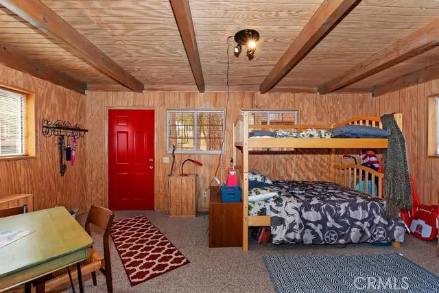32832 Squirrel Lane, Running Springs, California 92382