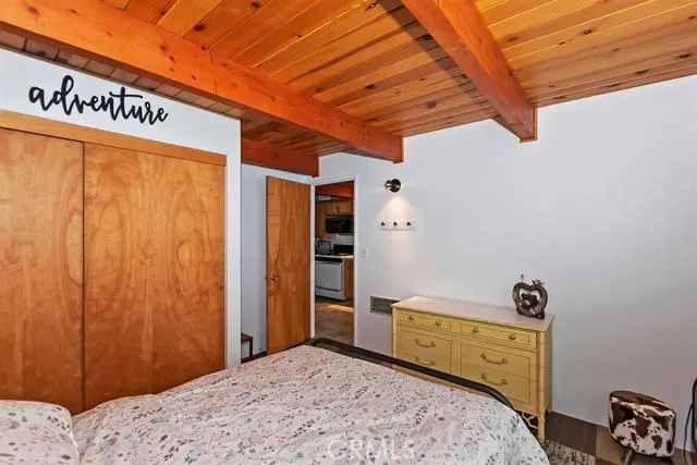 32832 Squirrel Lane, Running Springs, California 92382