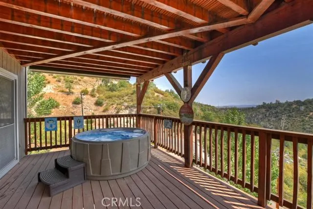 26787 Merced Lane, Lake Arrowhead, California 92352