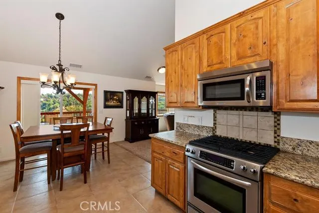 26787 Merced Lane, Lake Arrowhead, California 92352