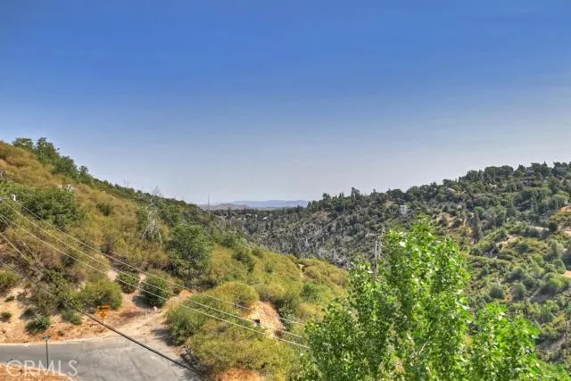 26787 Merced Lane, Lake Arrowhead, California 92352