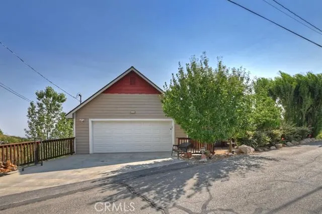 26787 Merced Lane, Lake Arrowhead, California 92352