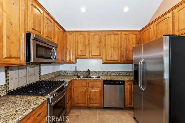 26787 Merced Lane, Lake Arrowhead, California 92352