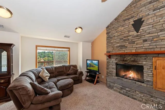 26787 Merced Lane, Lake Arrowhead, California 92352