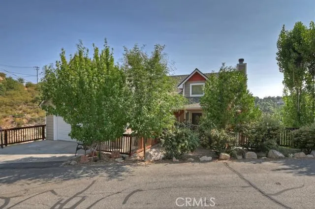 26787 Merced Lane, Lake Arrowhead, California 92352