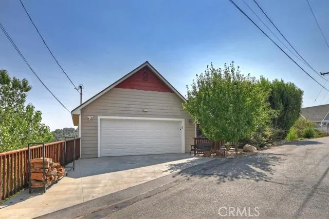 26787 Merced Lane, Lake Arrowhead, California 92352