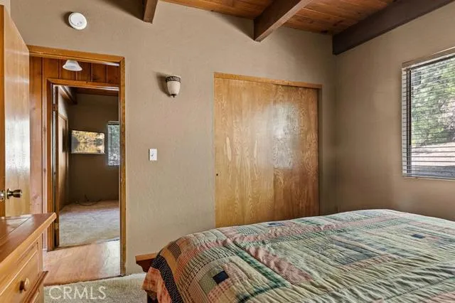 596 Pioneer Road, Lake Arrowhead, California 92352