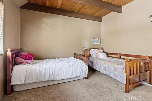 596 Pioneer Road, Lake Arrowhead, California 92352