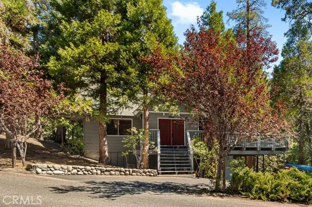 596 Pioneer Road, Lake Arrowhead, California 92352