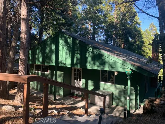 388 La Casita Aka 388 Grandview Drive, Lake Arrowhead, California 92352