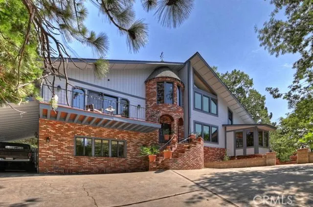 22264 Glenwood Drive, Crestline, California 92325