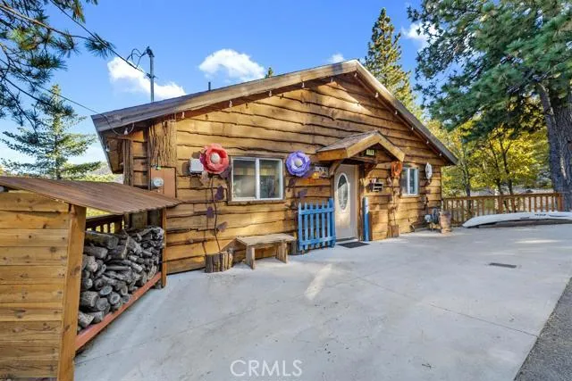 179 Canyon View Drive, Crestline, California 92325
