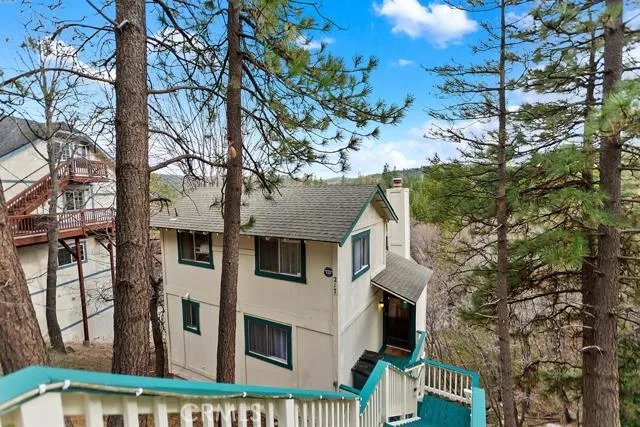 217 Old Toll Road, Lake Arrowhead, California 92352