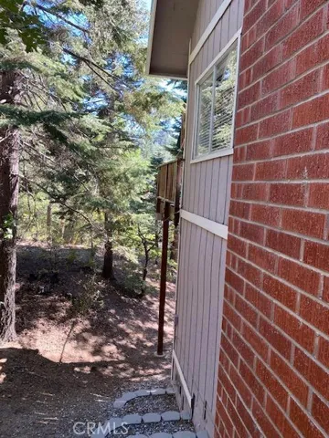 181 Massive Road, Lake Arrowhead, California 92352