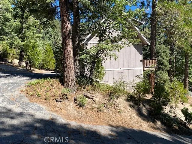 181 Massive Road, Lake Arrowhead, California 92352