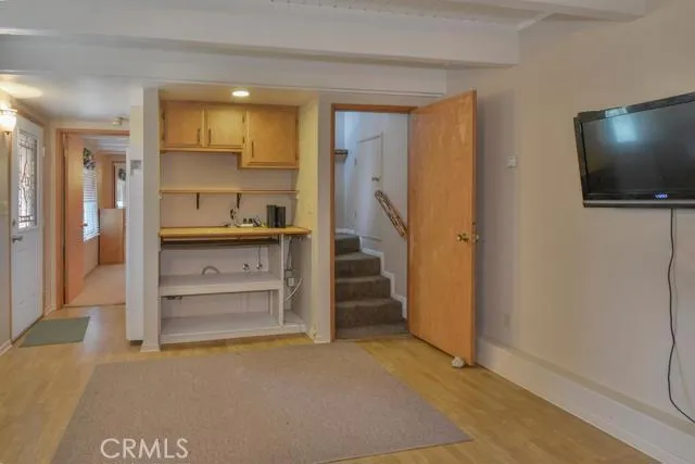 1031 Berne Drive, Crestline, California 92325