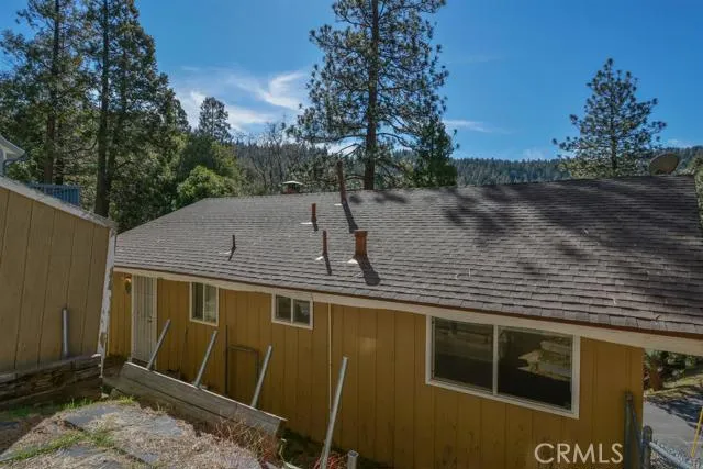 1031 Berne Drive, Crestline, California 92325